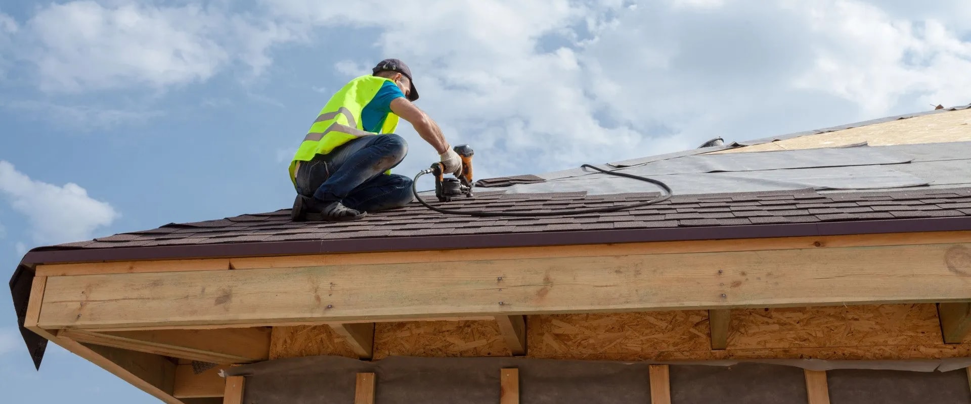 Choosing the Right Roofing Contractor